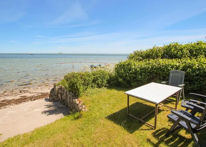 2 Bedroom Gorgeous In Samso *